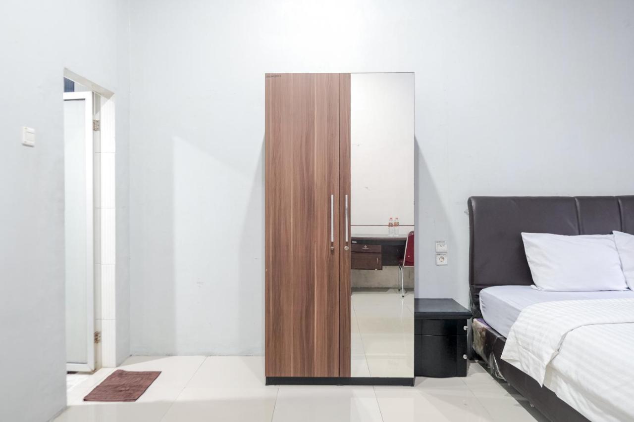 Djaboerigin Mongonsidi Guest House Redpartner ميدان المظهر الخارجي الصورة